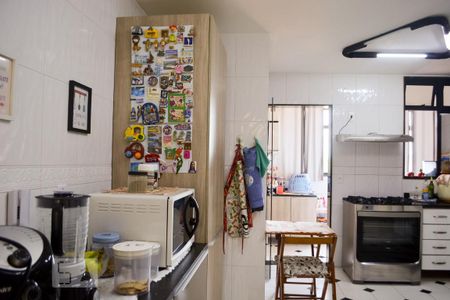 Apartamento à venda com 290m², 4 quartos e 5 vagas Apartamento à venda com 290m², 4 quartos e 5 vagasCozinha