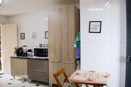 Apartamento à venda com 290m², 4 quartos e 5 vagas Apartamento à venda com 290m², 4 quartos e 5 vagasCozinha