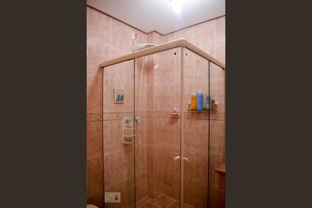 Apartamento à venda com 290m², 4 quartos e 5 vagas Apartamento à venda com 290m², 4 quartos e 5 vagasQuarto 2 - Banheiro