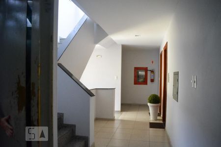 Apartamento à venda com 290m², 4 quartos e 5 vagas Apartamento à venda com 290m², 4 quartos e 5 vagasCorredor do apartamento