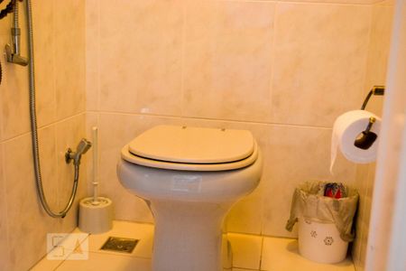 Apartamento à venda com 290m², 4 quartos e 5 vagas Apartamento à venda com 290m², 4 quartos e 5 vagasLavabo