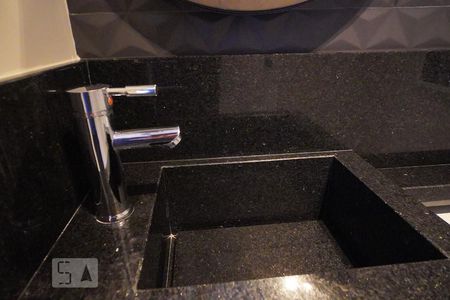 Lavabo de apartamento à venda com 1 quarto, 45m² em Mont’serrat, Porto Alegre