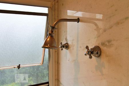 Apartamento à venda com 271m², 4 quartos e 5 vagas Apartamento à venda com 271m², 4 quartos e 5 vagasBanheiro da Suíte 3