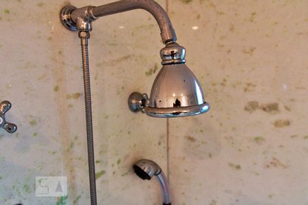 Apartamento à venda com 271m², 4 quartos e 5 vagas Apartamento à venda com 271m², 4 quartos e 5 vagasBanheiro da Suíte 2