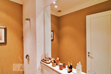 Apartamento à venda com 271m², 4 quartos e 5 vagas Apartamento à venda com 271m², 4 quartos e 5 vagasLavabo