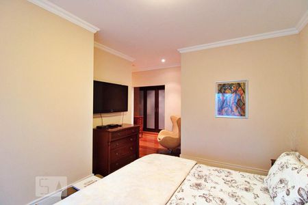 Apartamento à venda com 271m², 4 quartos e 5 vagas Apartamento à venda com 271m², 4 quartos e 5 vagasSuíte 1