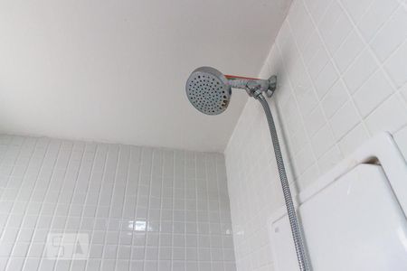 Apartamento à venda com 171m², 3 quartos e 3 vagas Apartamento à venda com 171m², 3 quartos e 3 vagasChuveiro