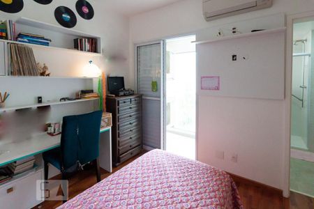 Apartamento à venda com 171m², 3 quartos e 3 vagas Apartamento à venda com 171m², 3 quartos e 3 vagasSuíte 3