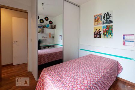 Apartamento à venda com 171m², 3 quartos e 3 vagas Apartamento à venda com 171m², 3 quartos e 3 vagasSuíte 3