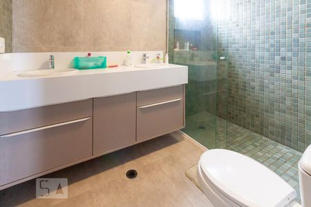 Apartamento à venda com 171m², 3 quartos e 3 vagas Apartamento à venda com 171m², 3 quartos e 3 vagasBanheiro da Suíte 2