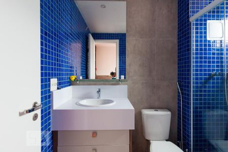 Apartamento à venda com 171m², 3 quartos e 3 vagas Apartamento à venda com 171m², 3 quartos e 3 vagasBanheiro da Suíte 1