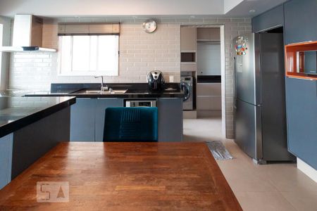 Apartamento à venda com 171m², 3 quartos e 3 vagas Apartamento à venda com 171m², 3 quartos e 3 vagasCozinha