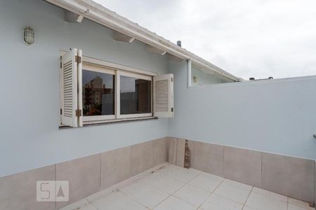 Casa à venda com 249m², 3 quartos e 2 vagas Casa à venda com 249m², 3 quartos e 2 vagasVaranda