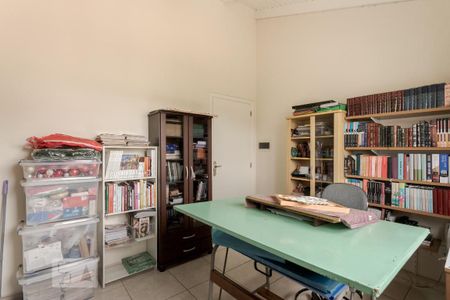 Casa à venda com 249m², 3 quartos e 2 vagas Casa à venda com 249m², 3 quartos e 2 vagasQuarto 2