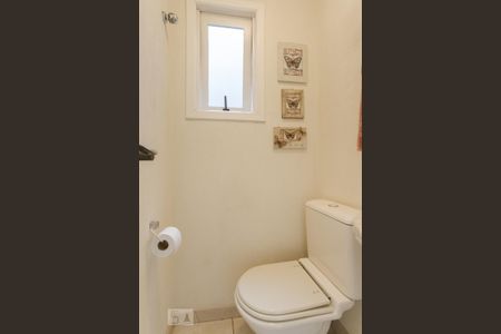 Casa à venda com 249m², 3 quartos e 2 vagas Casa à venda com 249m², 3 quartos e 2 vagasLavabo 2