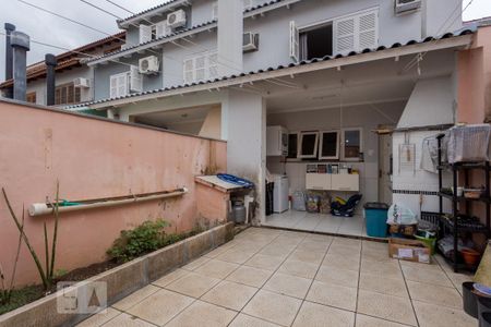 Casa à venda com 249m², 3 quartos e 2 vagas Casa à venda com 249m², 3 quartos e 2 vagasPátio