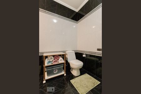 Casa à venda com 249m², 3 quartos e 2 vagas Casa à venda com 249m², 3 quartos e 2 vagasBanheiro da Suíte