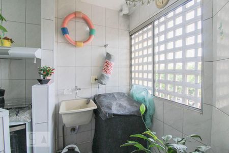 Apartamento à venda com 68m², 2 quartos e 1 vagaÁrea de Serviço