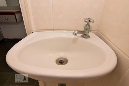 Apartamento para alugar com 220m², 3 quartos e 2 vagas Apartamento para alugar com 220m², 3 quartos e 2 vagasBanheiro da Suíte 1