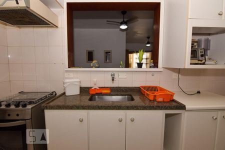 Apartamento para alugar com 220m², 3 quartos e 2 vagas Apartamento para alugar com 220m², 3 quartos e 2 vagasCozinha
