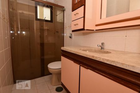 Apartamento para alugar com 220m², 3 quartos e 2 vagas Apartamento para alugar com 220m², 3 quartos e 2 vagasBanheiro
