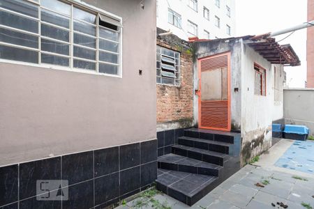 Casa à venda com 240m², 3 quartos e 1 vaga Casa à venda com 240m², 3 quartos e 1 vagaQuintal - Barracão
