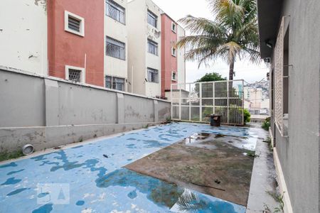 Casa à venda com 240m², 3 quartos e 1 vaga Casa à venda com 240m², 3 quartos e 1 vagaQuintal