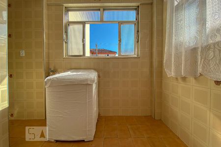 Apartamento à venda com 93m², 4 quartos e 1 vagaÁrea de Serviço