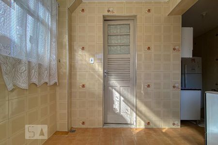 Apartamento à venda com 93m², 4 quartos e 1 vagaÁrea de Serviço