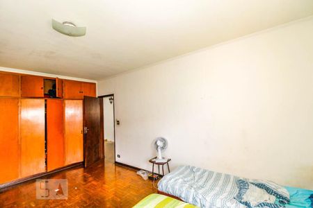 Casa à venda com 510m², 5 quartos e 4 vagas Casa à venda com 510m², 5 quartos e 4 vagasQuarto 3