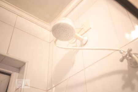 Casa à venda com 482m², 3 quartos e 6 vagas Casa à venda com 482m², 3 quartos e 6 vagasChuveiro