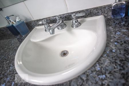 Casa à venda com 482m², 3 quartos e 6 vagas Casa à venda com 482m², 3 quartos e 6 vagasPia