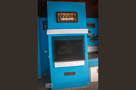 Casa à venda com 482m², 3 quartos e 6 vagas Casa à venda com 482m², 3 quartos e 6 vagasChurrasqueira