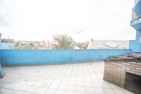 Casa à venda com 482m², 3 quartos e 6 vagas Casa à venda com 482m², 3 quartos e 6 vagasVaranda