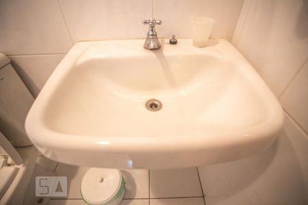 Casa à venda com 482m², 3 quartos e 6 vagas Casa à venda com 482m², 3 quartos e 6 vagasPia