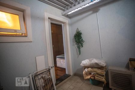 Casa à venda com 482m², 3 quartos e 6 vagas Casa à venda com 482m², 3 quartos e 6 vagasQuarto de Serviço 2