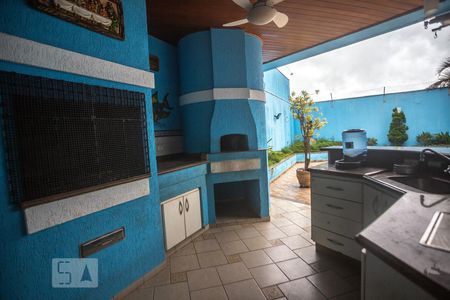 Casa à venda com 482m², 3 quartos e 6 vagas Casa à venda com 482m², 3 quartos e 6 vagasChurrasqueira