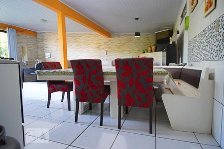 Casa à venda com 380m², 4 quartos e 2 vagasCozinha