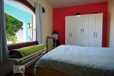 Casa à venda com 380m², 4 quartos e 2 vagasQuarto