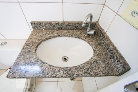 Apartamento à venda com 56m², 2 quartos e 1 vaga Apartamento à venda com 56m², 2 quartos e 1 vagaBanheiro do quarto 1