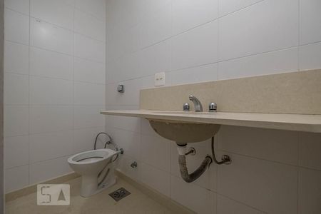 Apartamento à venda com 135m², 4 quartos e 3 vagas Apartamento à venda com 135m², 4 quartos e 3 vagasBanheiro Social