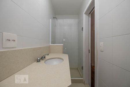 Apartamento à venda com 135m², 4 quartos e 3 vagas Apartamento à venda com 135m², 4 quartos e 3 vagasBanheiro Social
