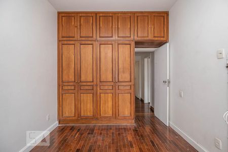 Apartamento à venda com 135m², 4 quartos e 3 vagas Apartamento à venda com 135m², 4 quartos e 3 vagasQuarto 3