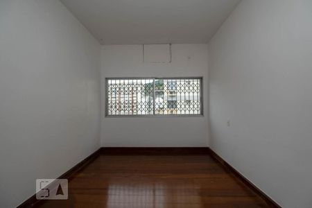 Apartamento à venda com 135m², 4 quartos e 3 vagas Apartamento à venda com 135m², 4 quartos e 3 vagasQuarto 4