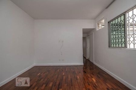 Apartamento à venda com 135m², 4 quartos e 3 vagas Apartamento à venda com 135m², 4 quartos e 3 vagasQuarto Suíte 2