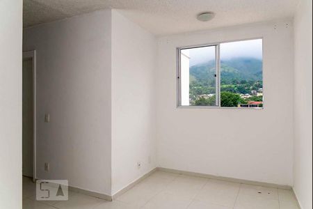 Sala de apartamento para alugar com 2 quartos, 65m² em Vila Avelina, Nova Iguaçu