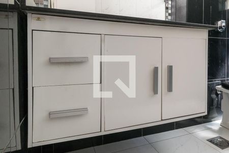 Apartamento à venda com 87m², 3 quartos e sem vaga Apartamento à venda com 87m², 3 quartos e sem vagaBanheiro - Armário