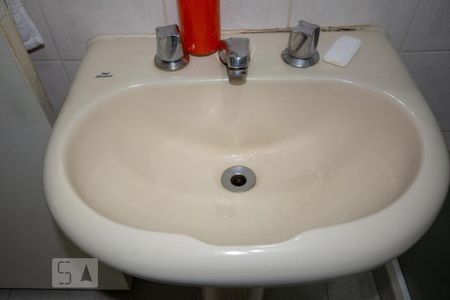 Apartamento à venda com 60m², 2 quartos e sem vaga Apartamento à venda com 60m², 2 quartos e sem vagaBanheiro