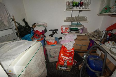 Apartamento à venda com 60m², 2 quartos e sem vaga Apartamento à venda com 60m², 2 quartos e sem vagaQuarto de Serviço