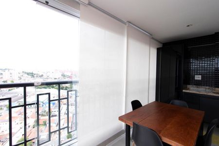 Apartamento à venda com 37m², 1 quarto e 1 vaga Apartamento à venda com 37m², 1 quarto e 1 vagaVaranda